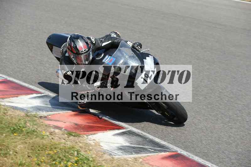 /Archiv-2023/28 05.06.2023 Moto Club Anneau du Rhin/vert-medium/19